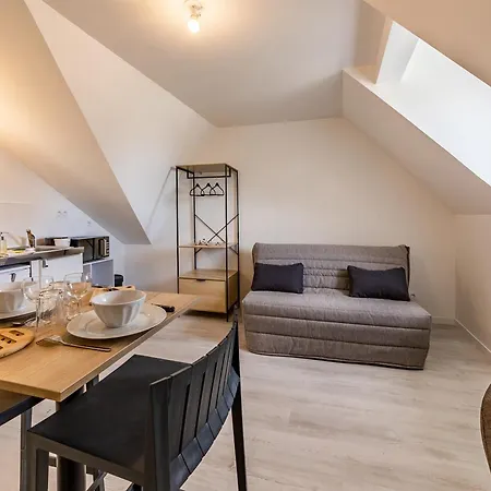 L'ecrivain - Wifi - Saint-serge Apartmán